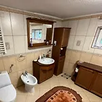 U Moni Apartman *